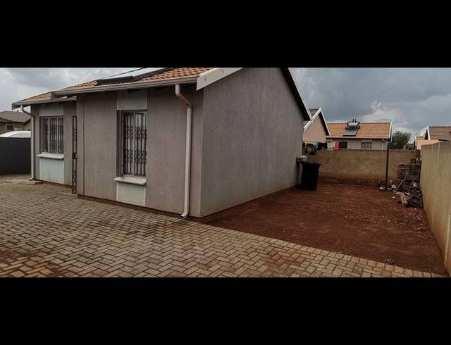 2 BEDROOM HOUSE FOR SALE IN SKY CITY